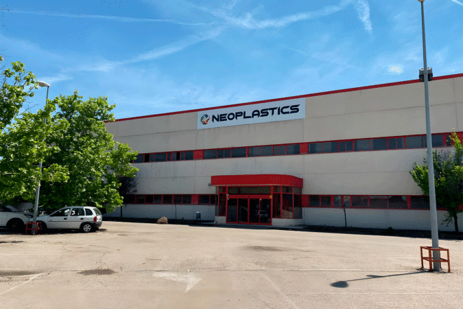 La madrileña Neoplastics creará más de 50 empleos en la planta que ha abierto en Viana para su ‘spin off’ NPR Soluciones
