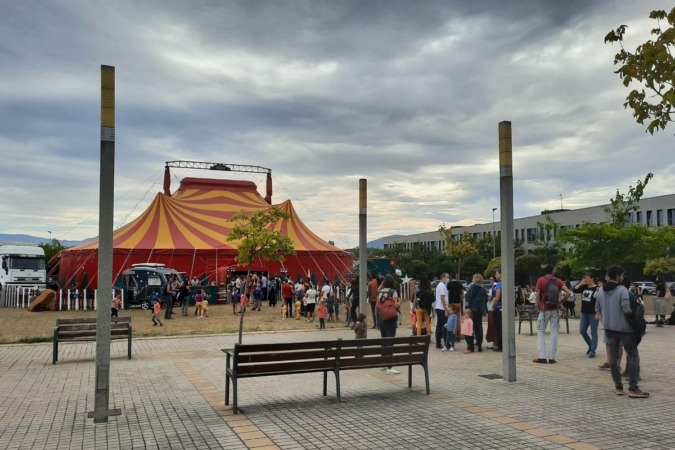 El circo en euskera emociona en Ansoáin