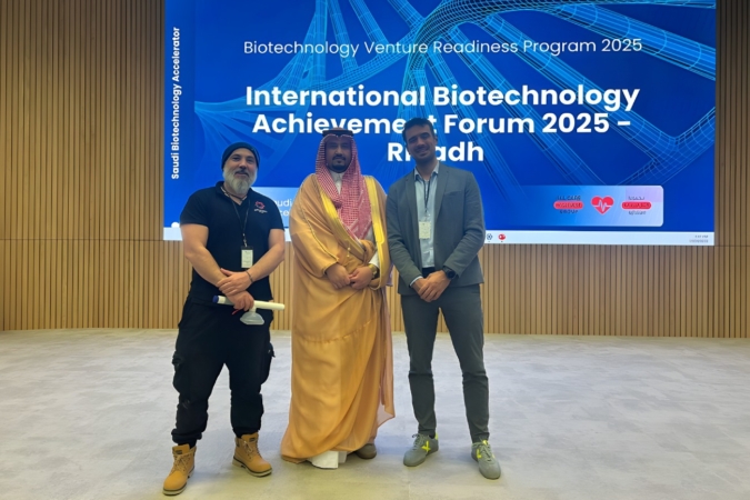 La ‘startup’ navarra premiada en Riad ante miembros de la Casa Real saudí