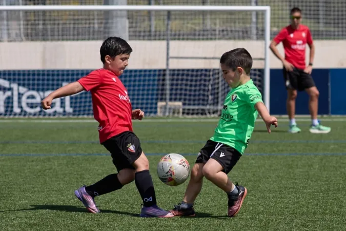 Jauntsarats, el pueblo navarro que deja ‘fuera de juego’ a la despoblación con una escuela de fútbol