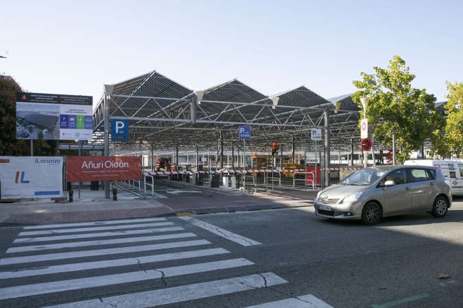 El ‘parking’ de Cardenal Ilundáin tendrá lista su cubierta fotovoltaica “en septiembre u octubre”