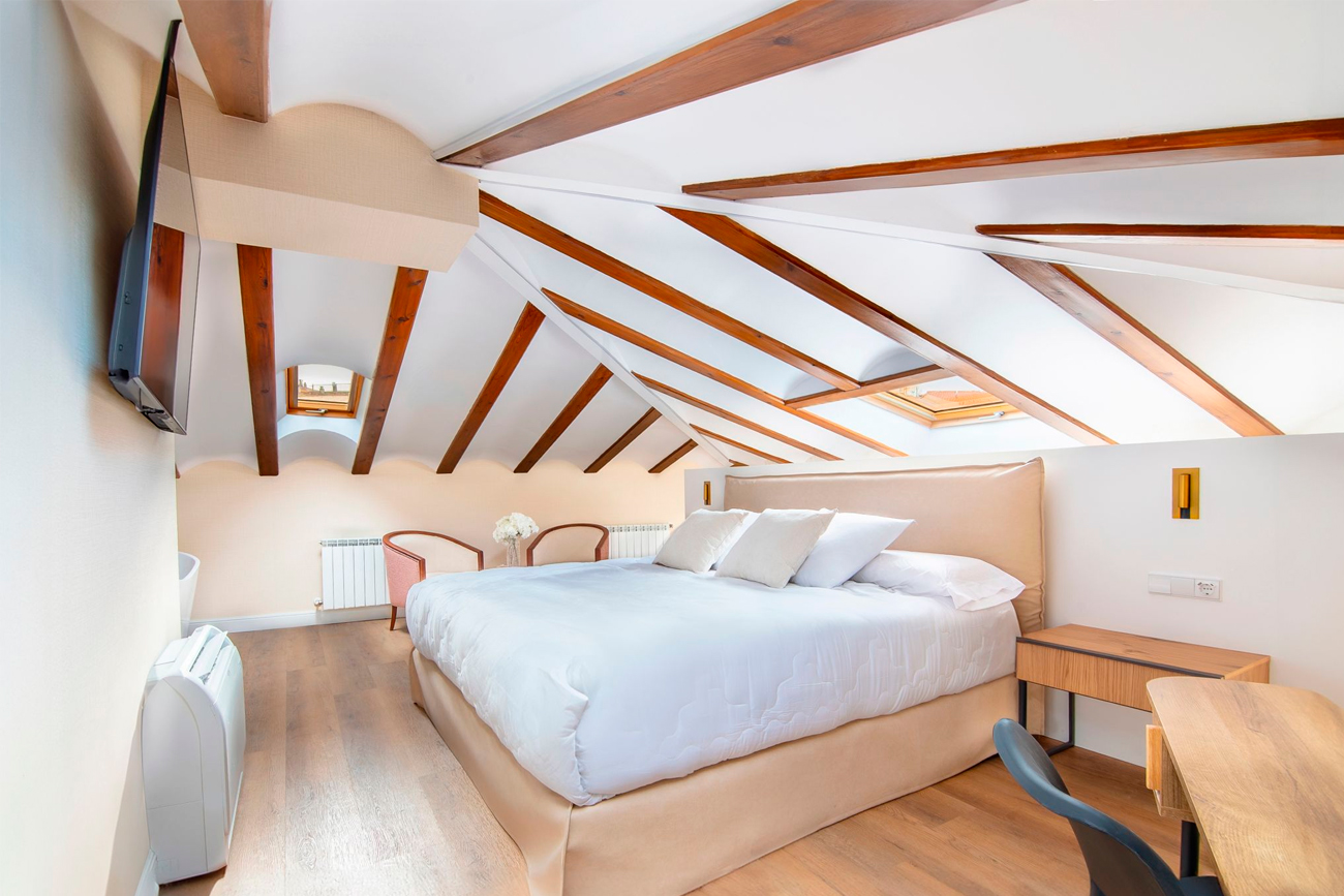 El inmueble, que cuenta con cinco dormitorios y zonas 'wellness', está disponible para su alquiler íntegro.