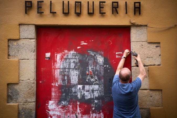 Los comercios de Pamplona que se parapetan durante los Sanfermines