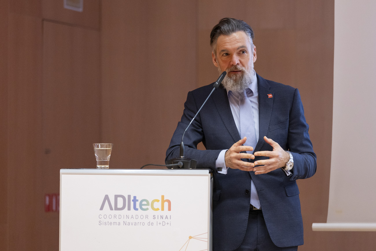 Diego Garrido, director general de ADItech, actuó como el maestro ceremonias durante la jornada.