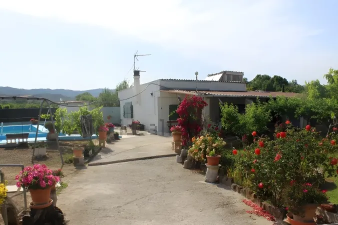 Fincas con piscina a la venta por menos de 100.000 euros en Navarra