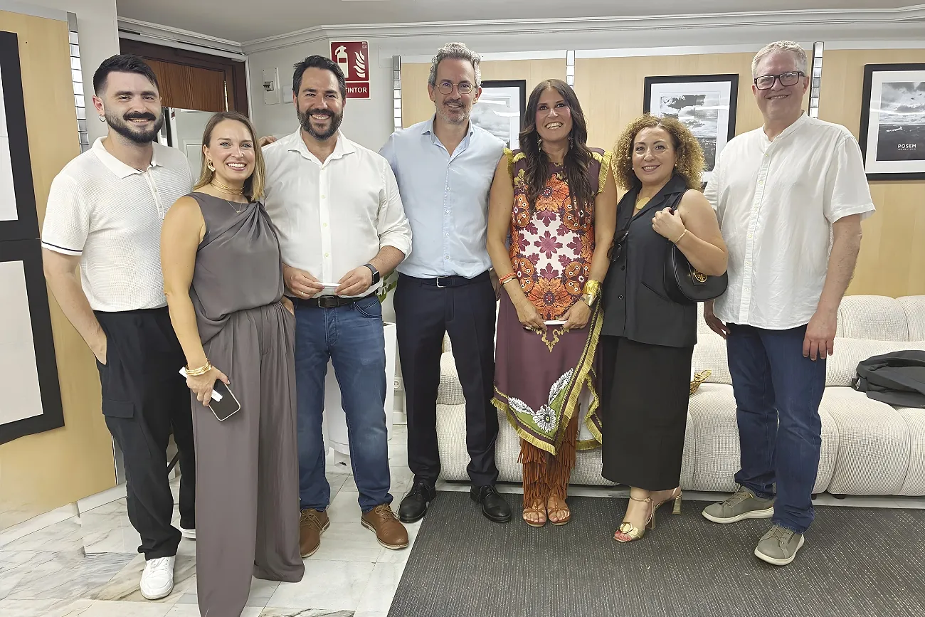 La apertura en la capital ribera ha supuesto la contratación de seis profesionales de la zona.