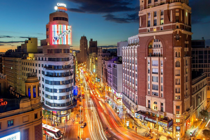 Alojamientos para escaparte a Madrid un fin de semana por 120 euros, viaje incluido