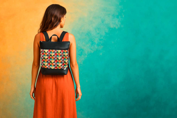Mapuchi: arte con telas en mochilas, bolsos y accesorios que convierten a Navarra en tendencia