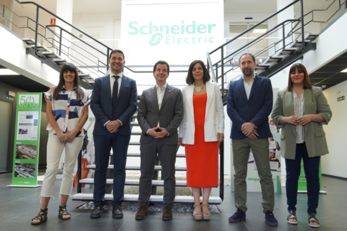 La planta de Schneider Electric en Puente la Reina ya es fábrica cero CO2