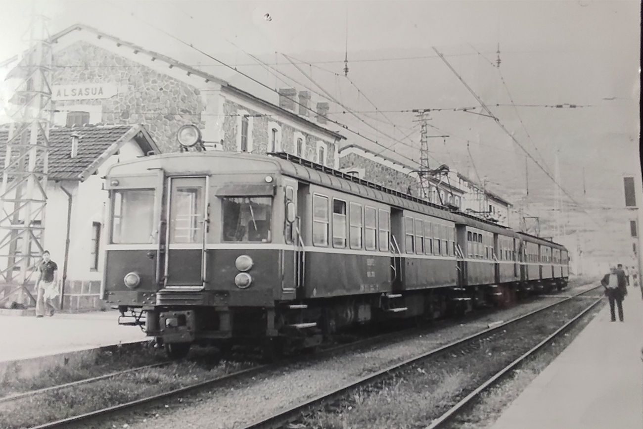 La estación de tren de Alsasua en la década de los 50. 