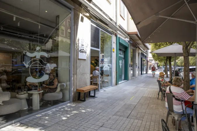 Soren Café inaugura su primer local en un antiguo Coffing del centro de Pamplona