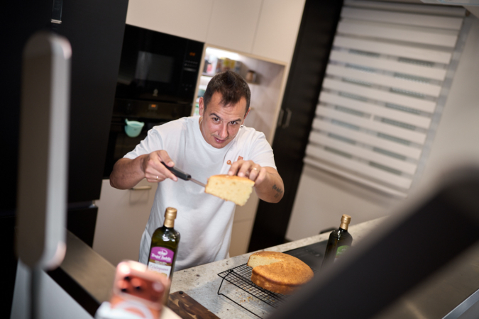 El joven de Peralta que ha conquistado Instagram y Facebook con ‘La cocina de la Blasa’