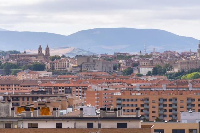Dos grupos optan a crear con Nasuvinsa la sociedad que promoverá viviendas protegidas en régimen de alquiler asequible