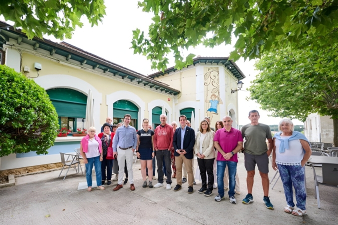 El pueblo navarro de 89 habitantes que ha inaugurado un nuevo bar con tienda y ludoteca