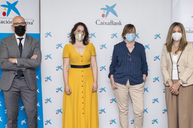 CaixaBank y la Asociación Retina apoyan a 700 personas con discapacidad visual