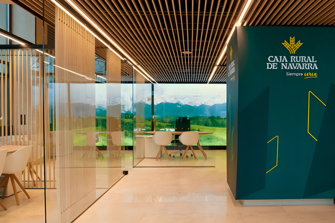 Caja Rural de Navarra reforma sus oficinas centrales de Pamplona de la mano de Erro y Eugui
