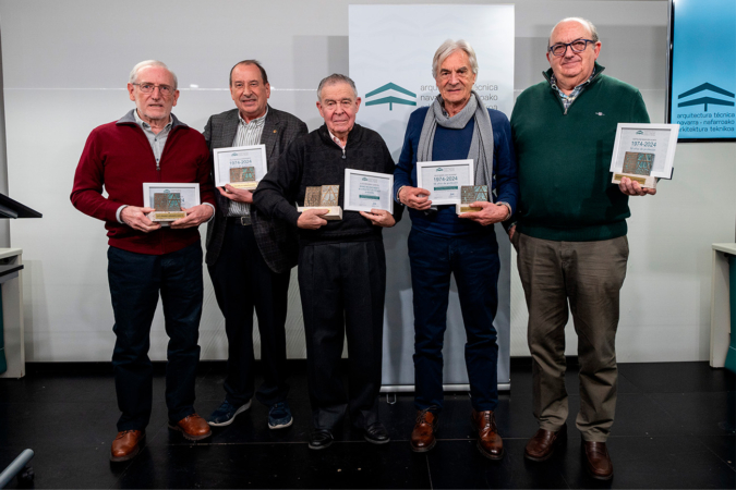 El Colegio de la Arquitectura Técnica reconoce a siete profesionales por sus trayectorias