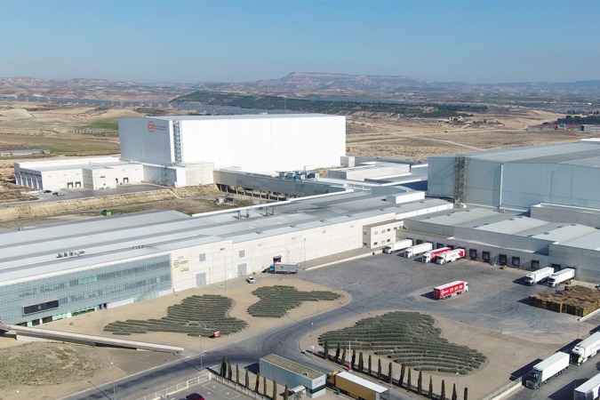 Grupo Enhol y Ríos Renovables instalan parques fotovoltaicos en cuatro centrales de Congelados de Navarra