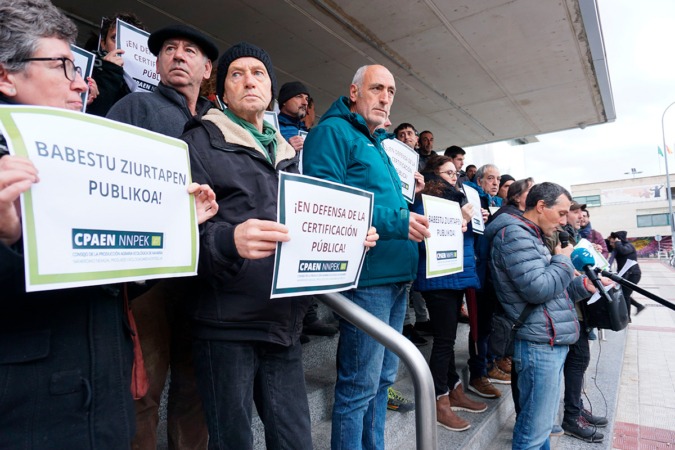 Más de 50 colectivos denuncian el intento de “privatizar” la certificación ecológica