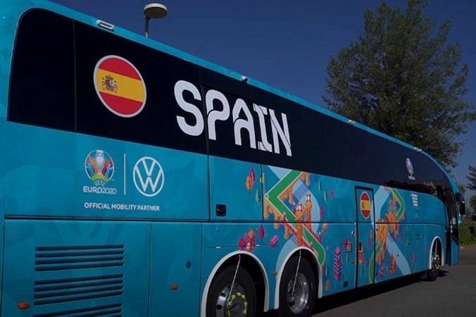 Un SC7 de Sunsundegui, autobús oficial de la selección española en la Eurocopa