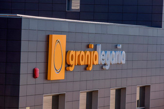 El ‘holding’ luxemburgués Global Eggs adquiere la avícola navarra Legaria a través de Hevo Group