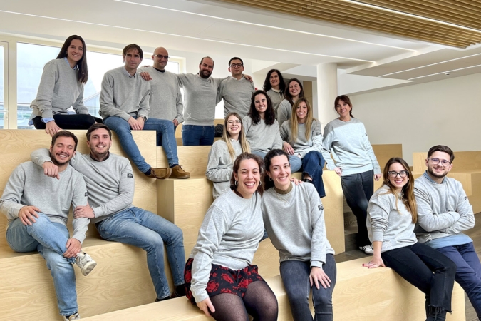 Grupo Enhol lanza su primera prenda de algodón reciclado en colaboración con Ecoalf