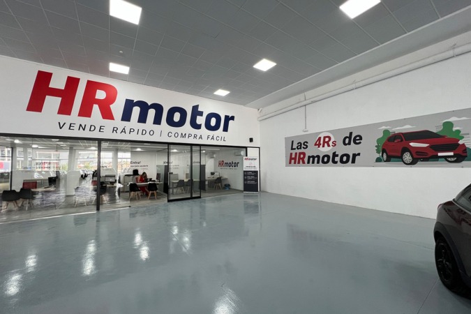 La navarra HR Motor inaugura un nuevo concesionario en Valladolid