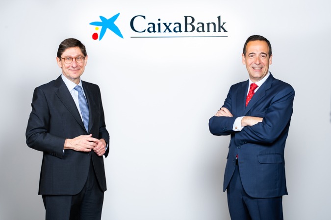 CaixaBank ganó 5.226 millones en 2021 tras absorber Bankia