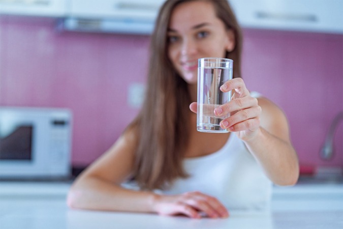 Ante el calor… ¡líquidos sí, pero no en las piernas!