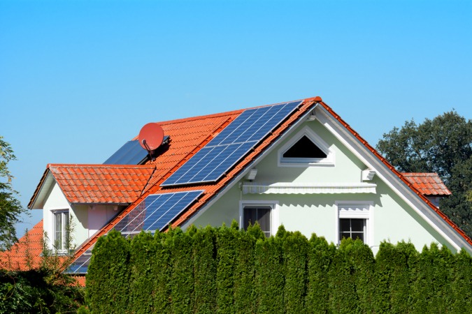 Instalar placas solares para autoconsumo no requerirá licencia de obras