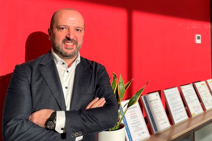 El navarro Óscar Martirena, nuevo CEO de Aebi Schmidt Ibérica