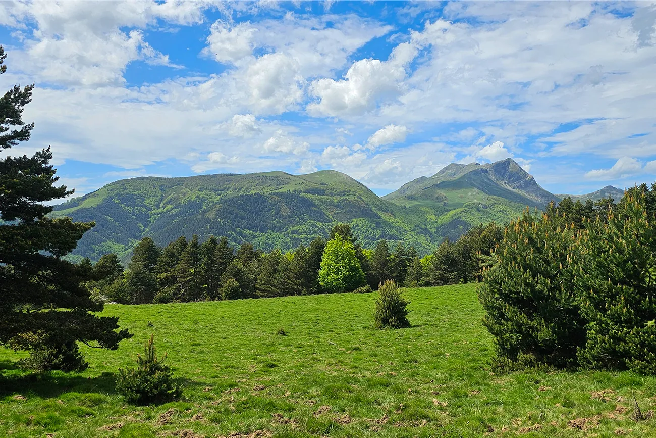 El Pirineo navarro cuenta con infinidad de rutas y montes que son perfectos para quienes desean iniciarse en la cordillera.