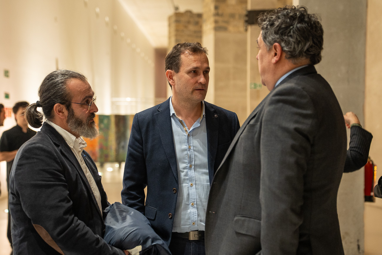 El Anuario de Navarra Capital que trajo un poco de luz