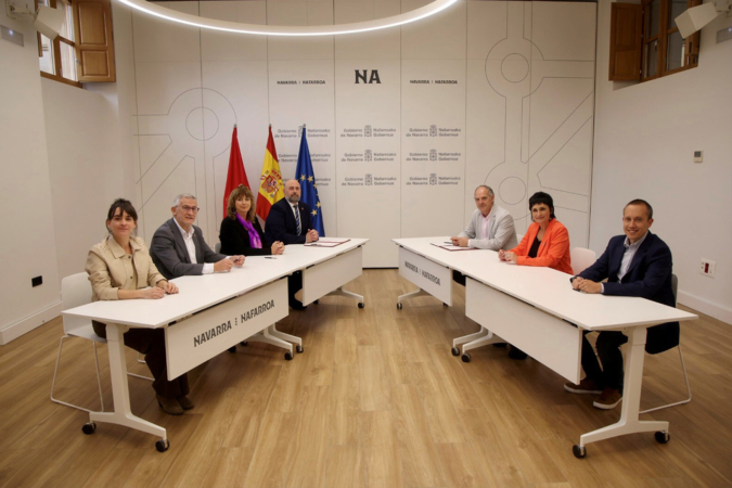El Gobierno de Navarra y EH Bildu sellan su acuerdo presupuestario para 2026