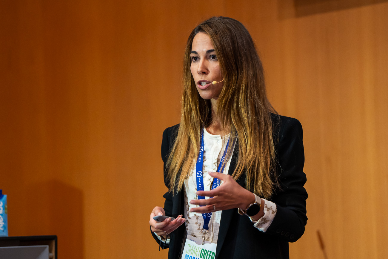 Beatriz Rodríguez centró su ponencia en las alternativas de modernización en la infraestructura urbana.