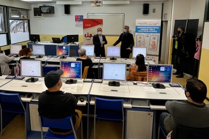 Los cursos de competencias digitales impulsados por el SNE-NL arrancan en Tudela
