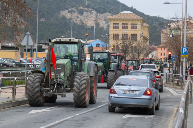 EHNE, UAGN y UCAN piden la participación de los agricultores manifestantes en el Consejo Agrario
