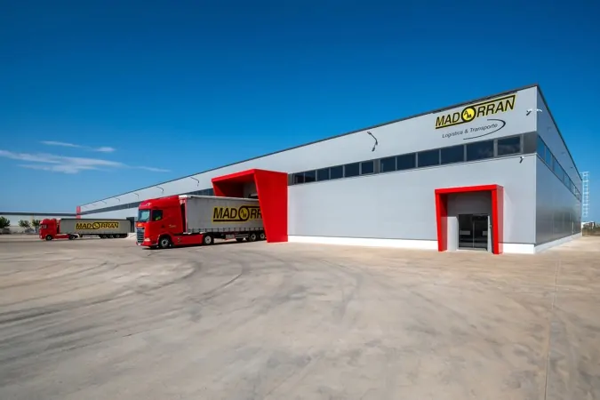 Transportes Madorran inaugura un centro logístico de 8.500 m2 en Cintruénigo