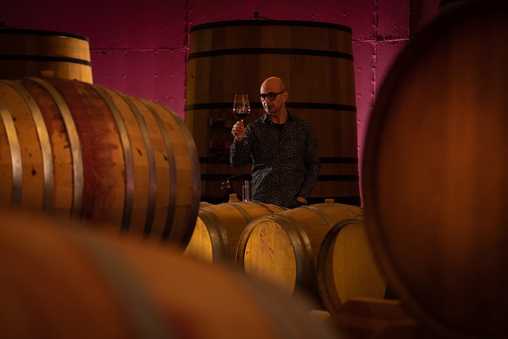 Roberto Antón trata de plasmar la historia de su tierra y su familia a través de los vinos de Ubeta.