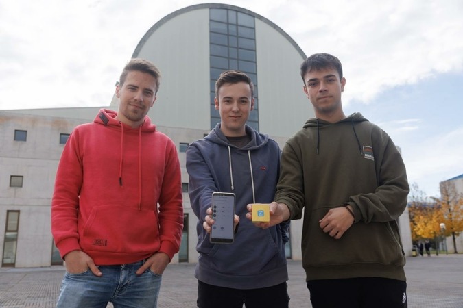 Tres estudiantes de la UPNA crean un sistema de control parental para internet