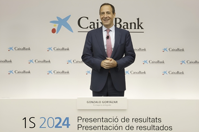 CaixaBank obtuvo un beneficio de 2.675 millones en el primer semestre, un 25,2 % más que en 2023